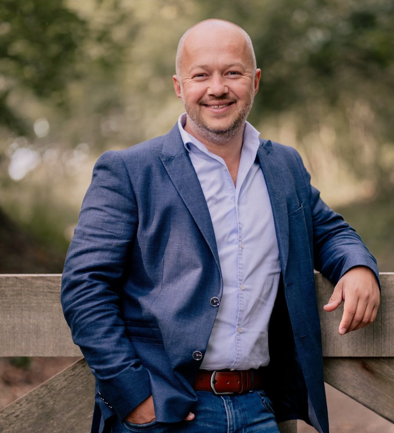 Portretfoto van Klaas Kroezen, sales trainer en auteur