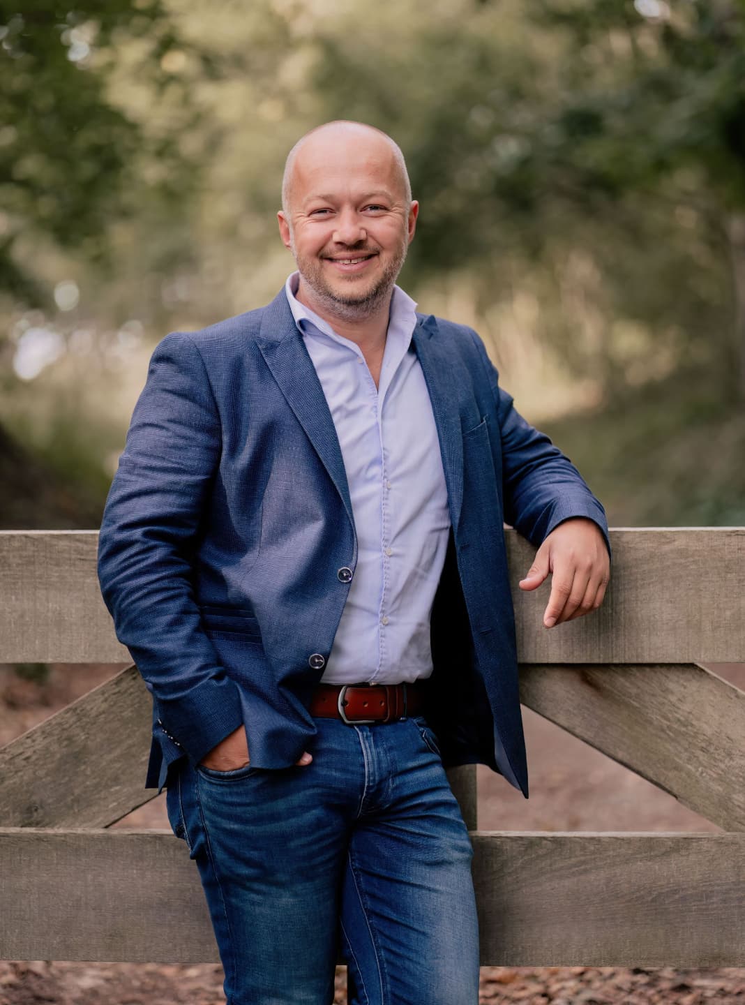 Portretfoto van Klaas Kroezen, sales trainer en auteur
