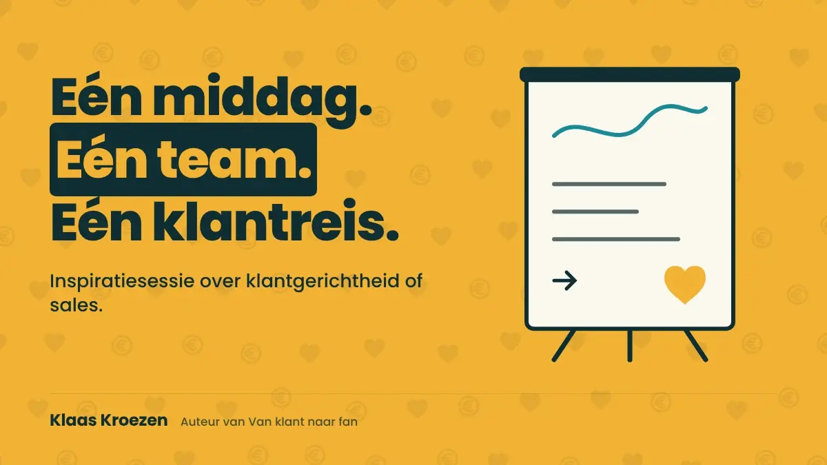 Klaas Kroezen geeft een inspiratiesessie over klantgerichtheid aan een team