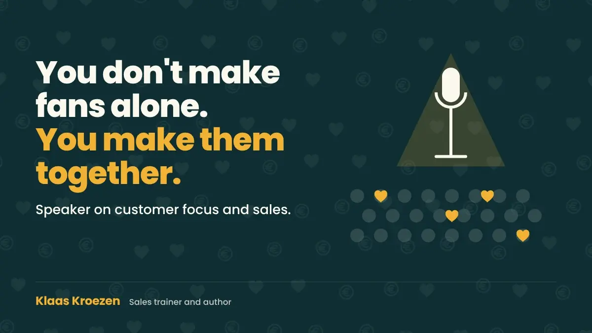 Klaas Kroezen speaking to an audience about customer focus