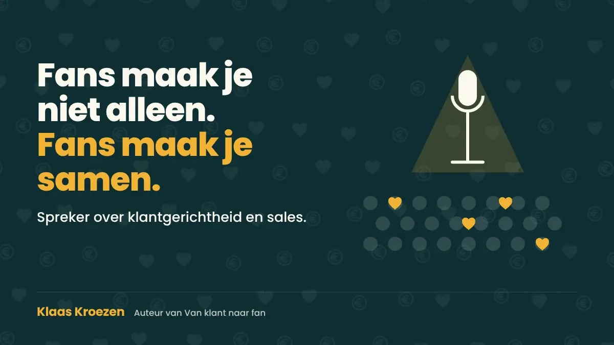 Klaas Kroezen als spreker over klantgerichtheid voor een zaal