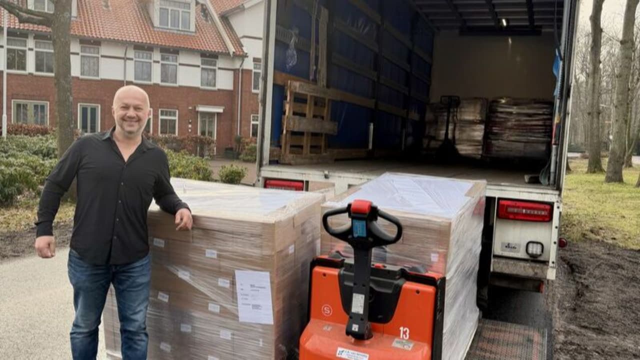 De tweede druk is binnen. 2.500 boeken